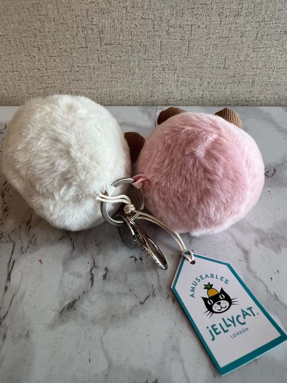 Jellycat Amuseables Pair of Marshmallows Bag Charm Keyring 100% authentic - Picture 8 of 8